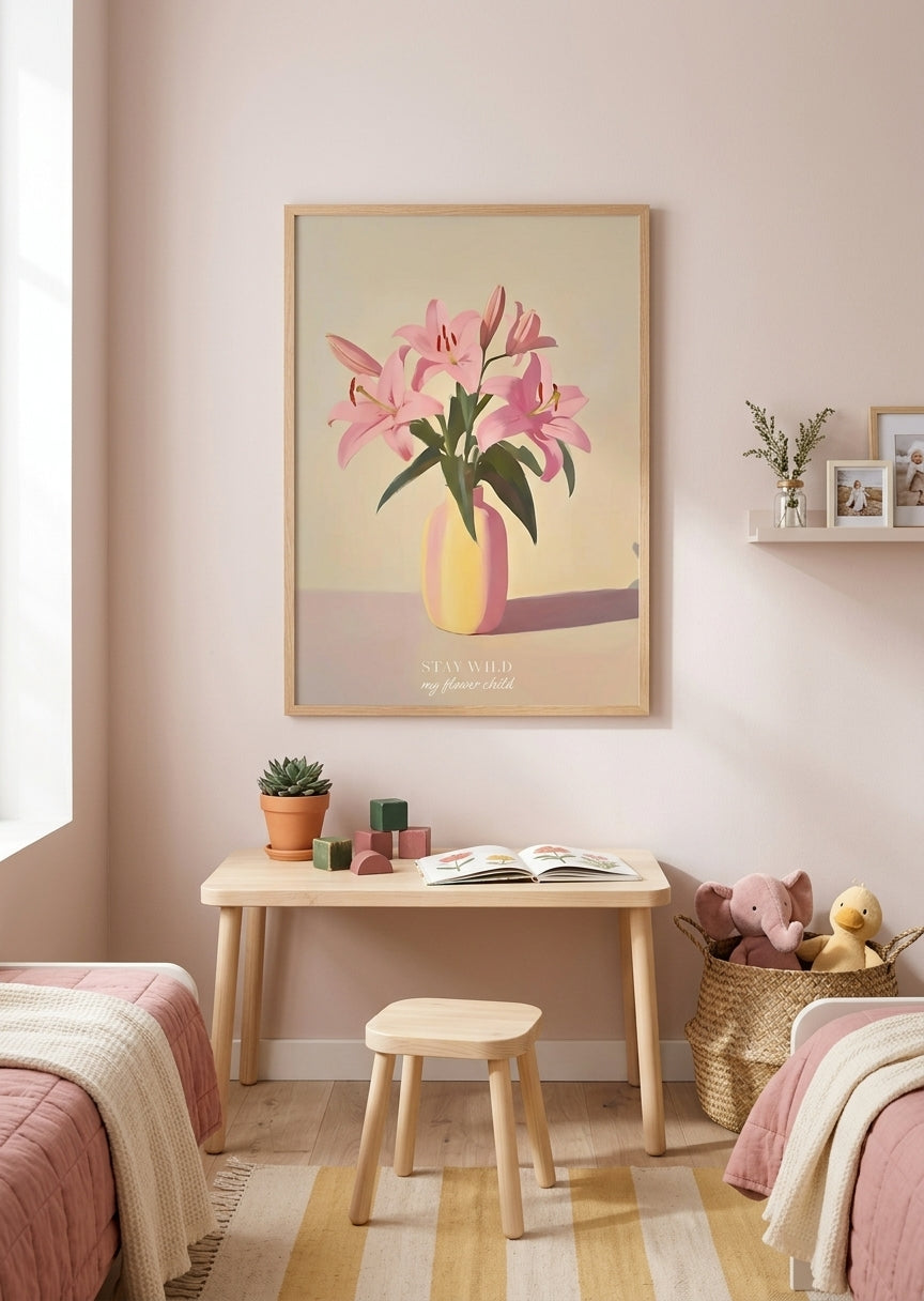 Blomsterplakat med lyserøde liljer til pigeværelset