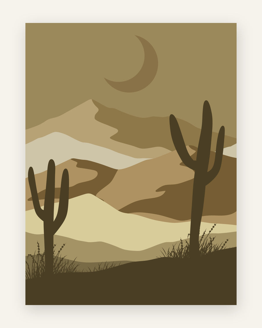 Minimalistisk plakat med to mørke kaktusser i silhuet, lagdelte klitter og nymåne i varme sand- og khakitoner til børneværelset