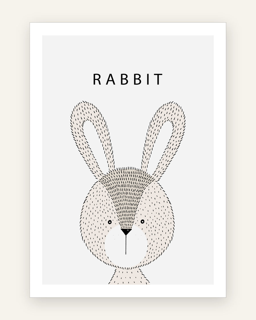Børneplakat med skandinavisk kaninhoved tegnet i fine sorte streger med ordet RABBIT på en lys grå baggrund til børneværelset