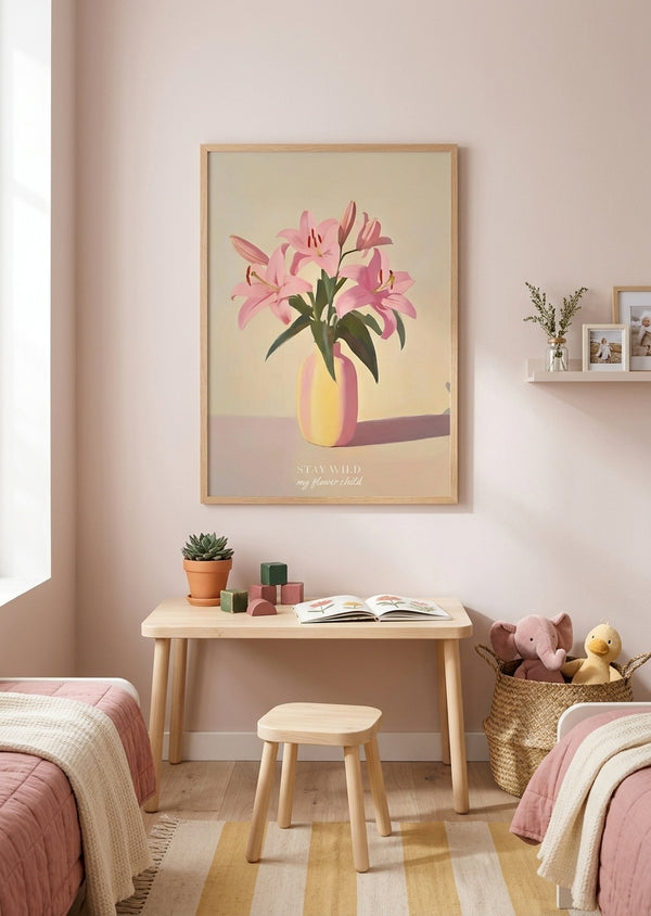 Blomsterplakat med lyserøde liljer til pigeværelset