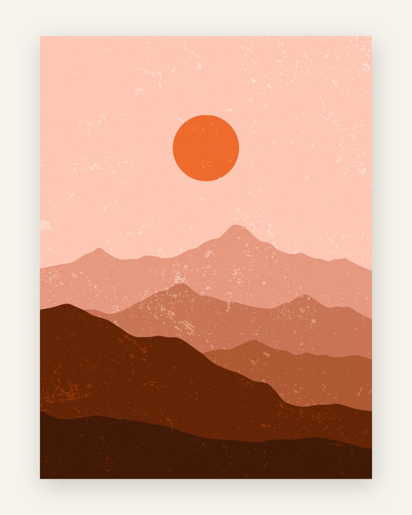 Børneplakat med orange sol på pudderrosa himmel over lag af bjerge i rosa, terrakotta og mørkebrun til børneværelset