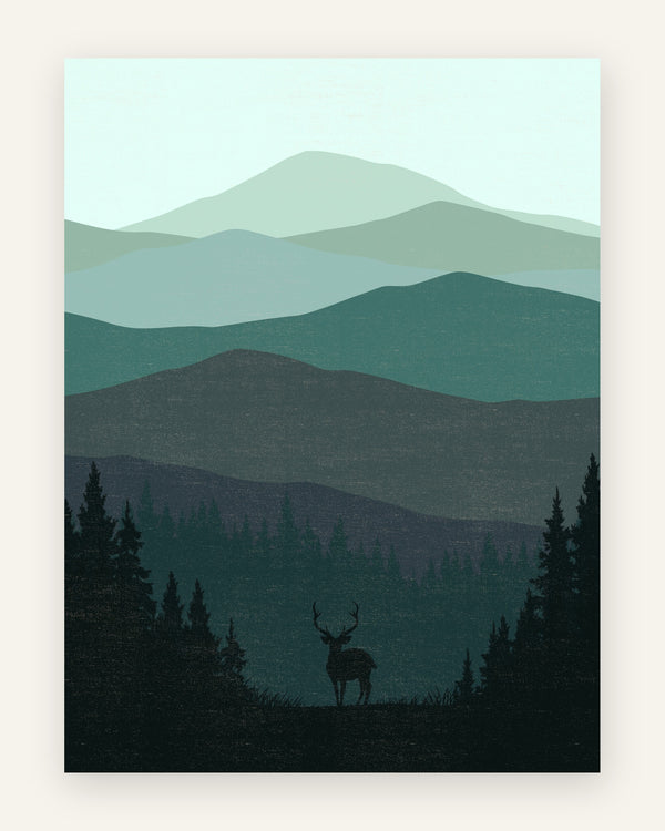 Minimalistisk børneplakat med hjort foran lagdelte bjerge i mint, salvie og mørkegrøn med diset skov, til børneværelset.