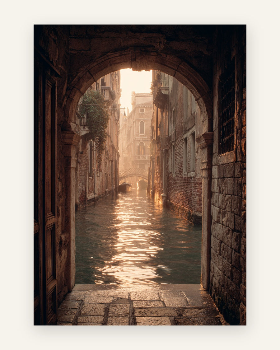 Plakat med gylden kanal i venedig i varme jordfarver
