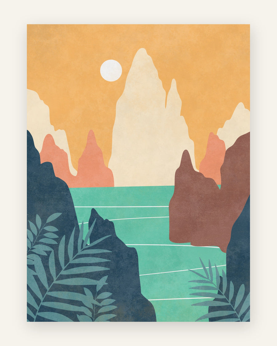 Boho-plakat med takkede klipper i creme, koral og terracotta, turkis hav, orange himmel og teal palmeblade til børneværelset