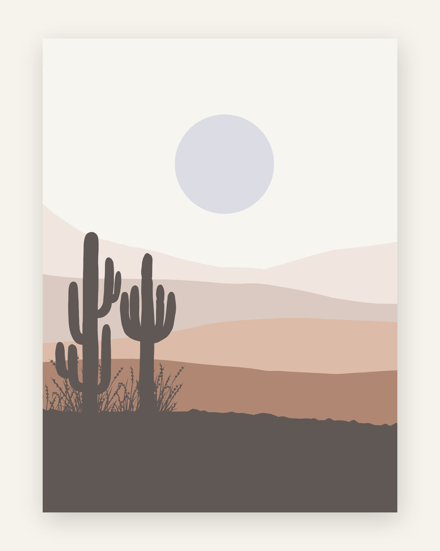 Minimalistisk plakat med to mørke kaktus-silhuetter og en bleg lavendelfarvet måne over dæmpede klitter i støvet rosa og mauve