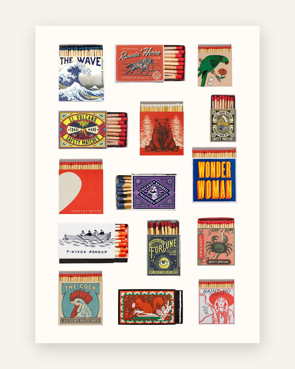 Vintage plakat med en collage af farverige retro-tændstikæsker med motiver som en bølge, en bjørn, en papegøje og typografi på en cremefarvet baggrund